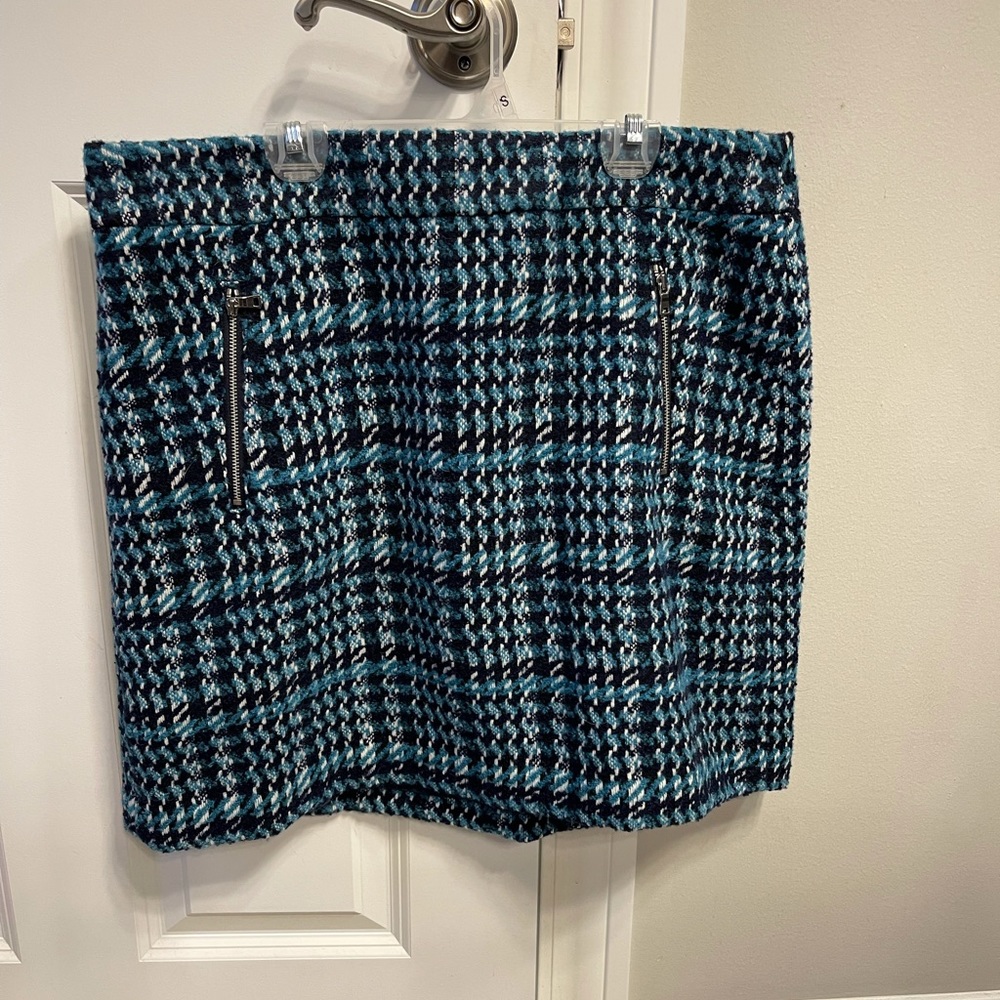 Loft Skirt. Size 14. NWT